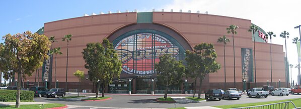 Places to eat near the honda center in anaheim ca #1
